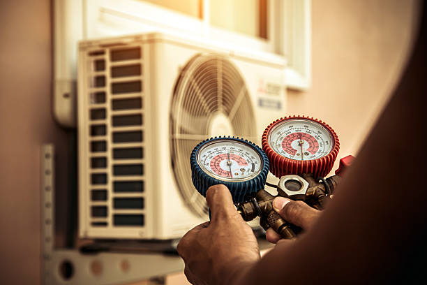 Professional Hvac technician working in Aurora, NY